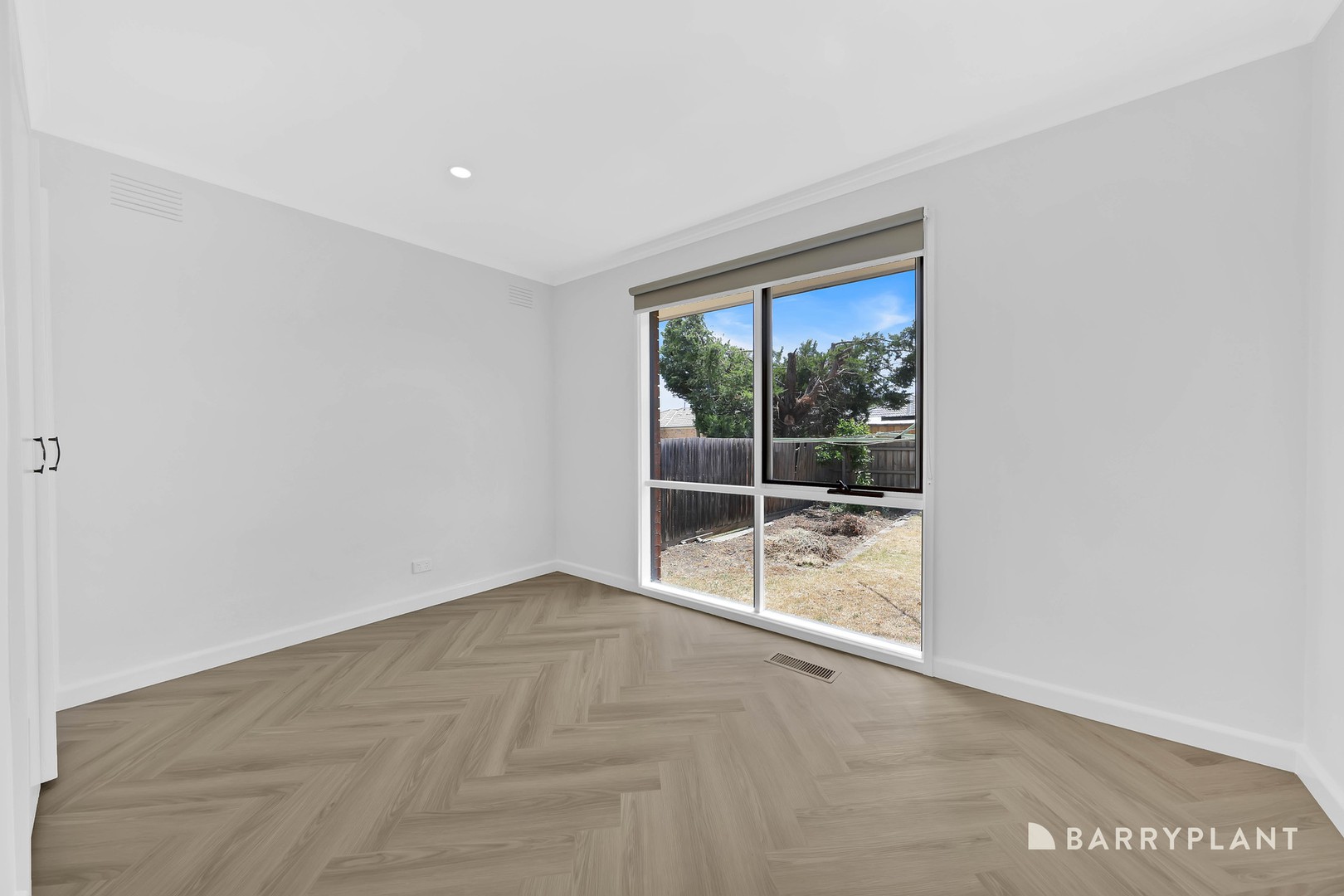 93 Redleap Avenue, Mill Park, VIC 3082, Mill Park - Thumbnail 8