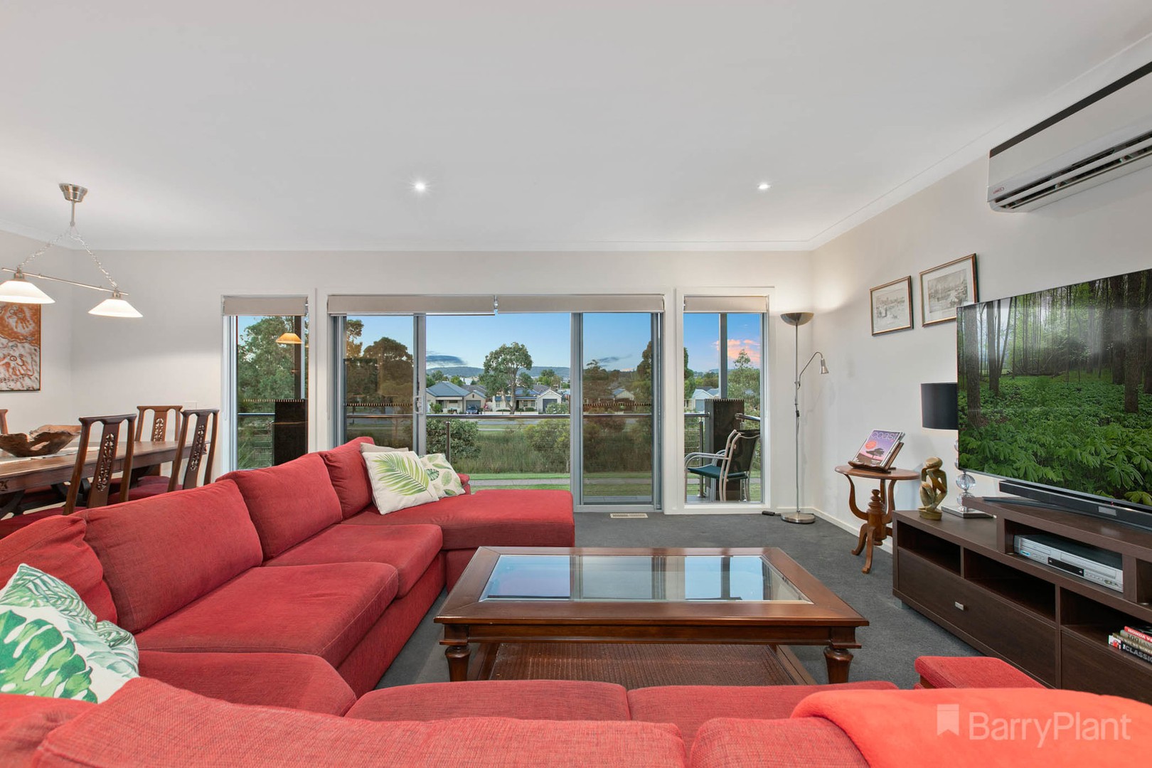 93 The Parkway, Pakenham, VIC 3810, Pakenham - Thumbnail 2