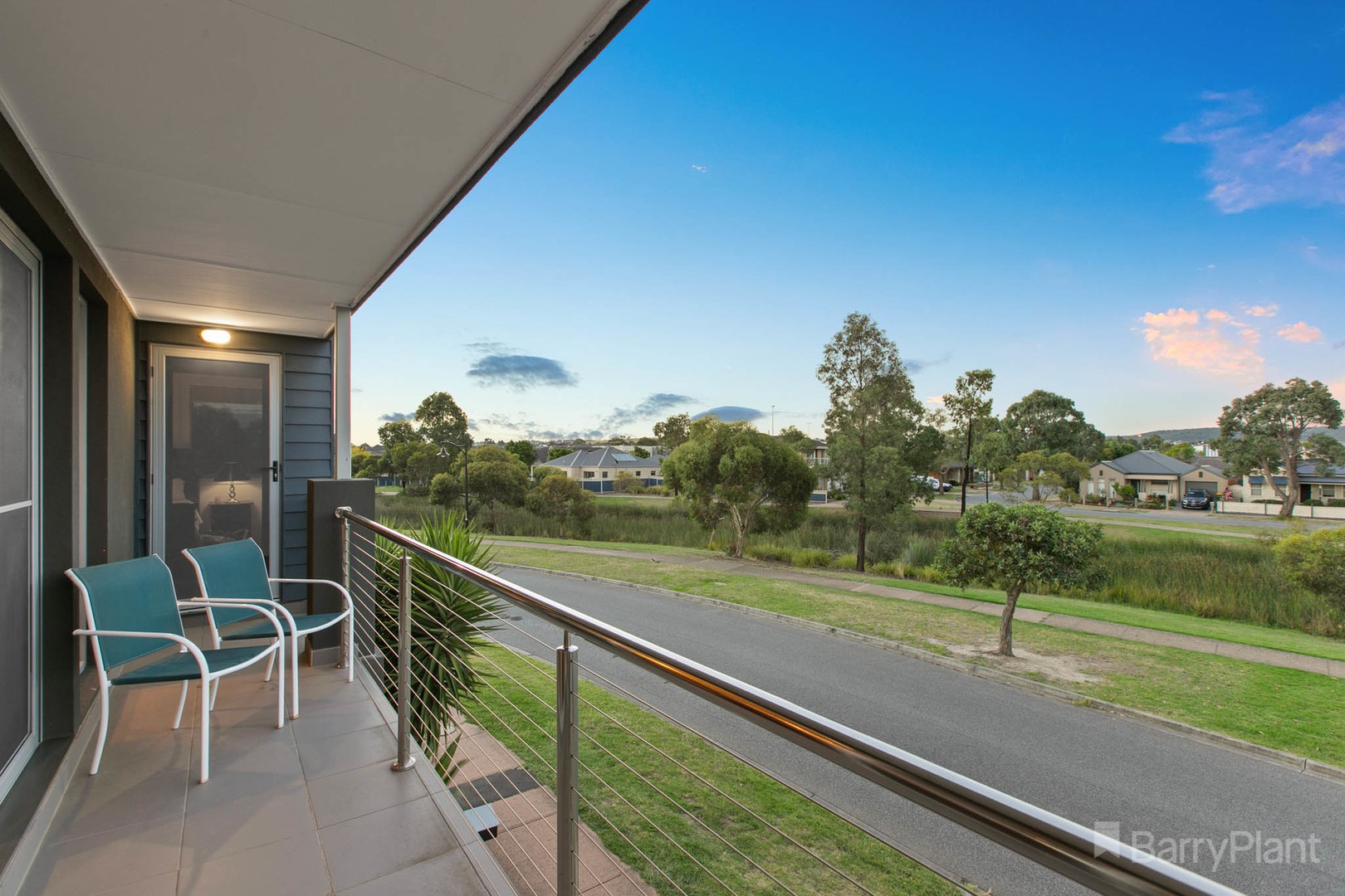 93 The Parkway, Pakenham, VIC 3810, Pakenham - Thumbnail 3