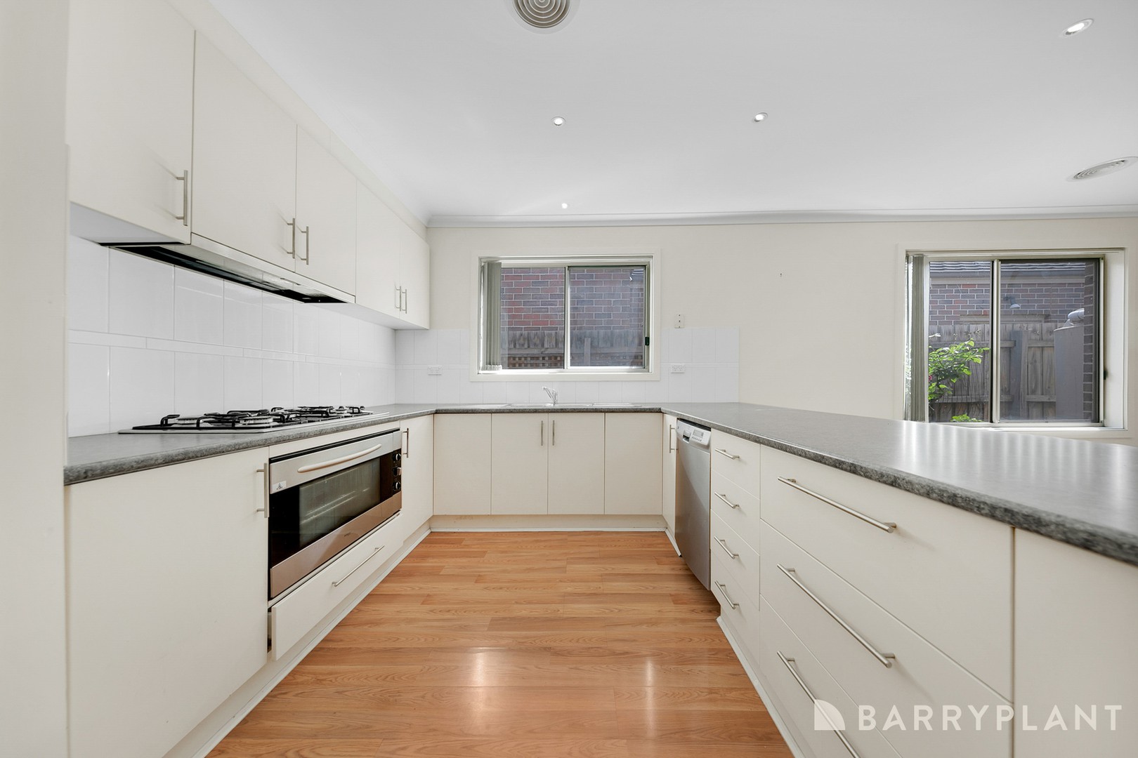 93 Vincent Drive, South Morang, VIC 3752, South Morang - Thumbnail 4