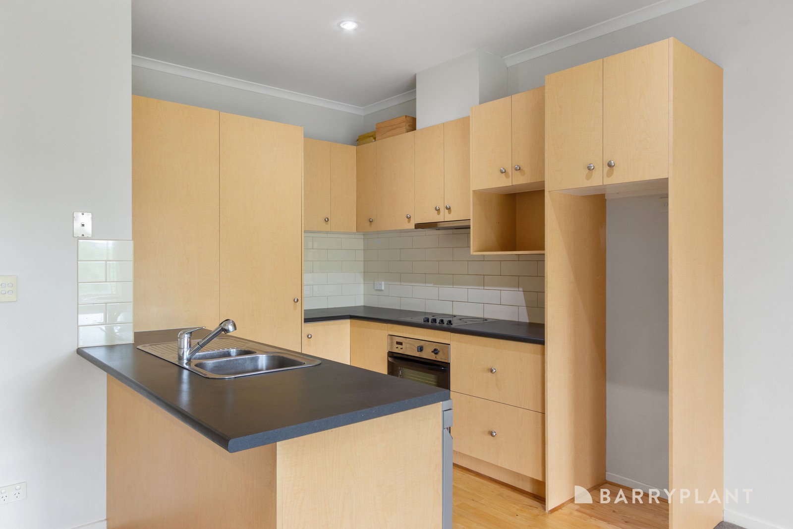 94/13-15 Hewish Road, Croydon, VIC 3136, Croydon - Thumbnail 3