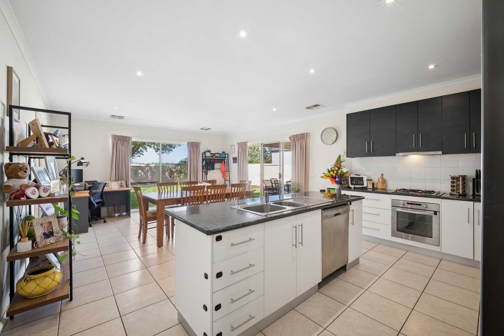 94 Dyar Avenue, Mildura, VIC 3500, Mildura - Thumbnail 3