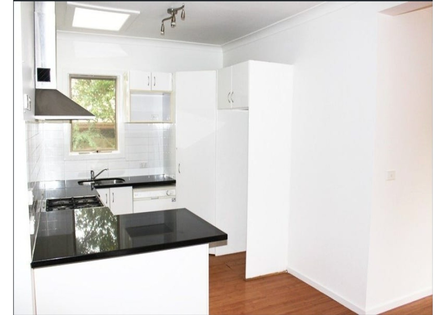 94 Murray Road, Croydon, VIC 3136, Croydon - Thumbnail 2