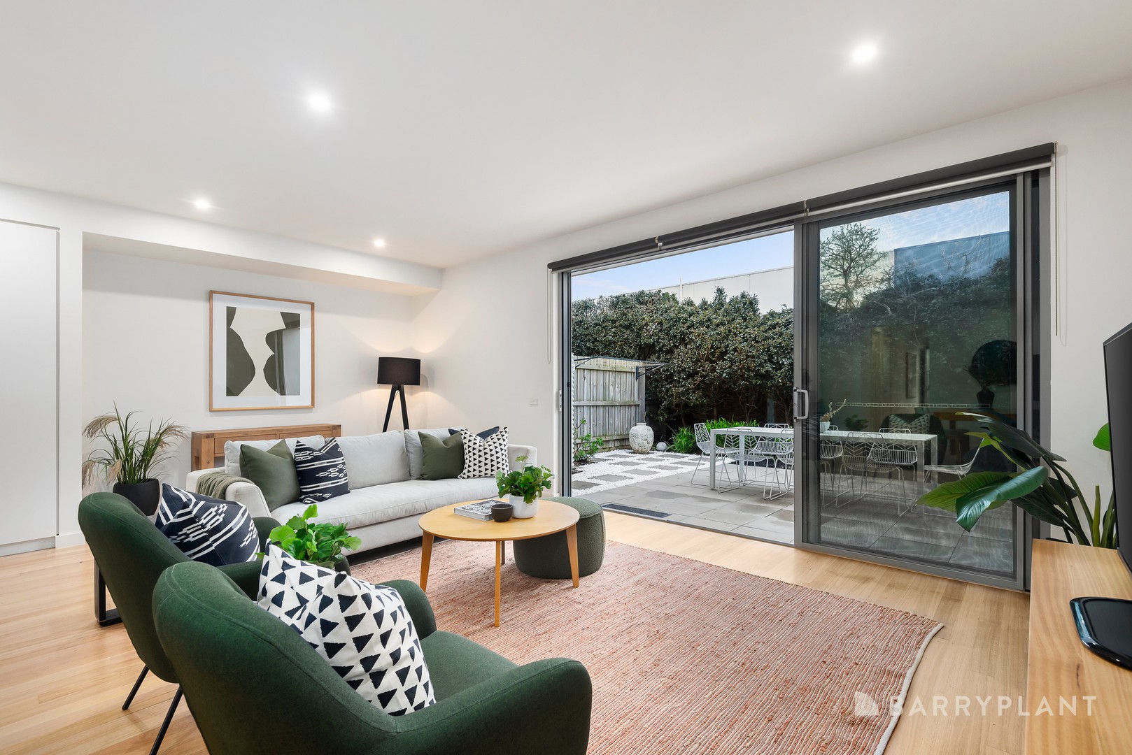 94 Oak Avenue, Mentone, VIC 3194, Mentone - Thumbnail 2