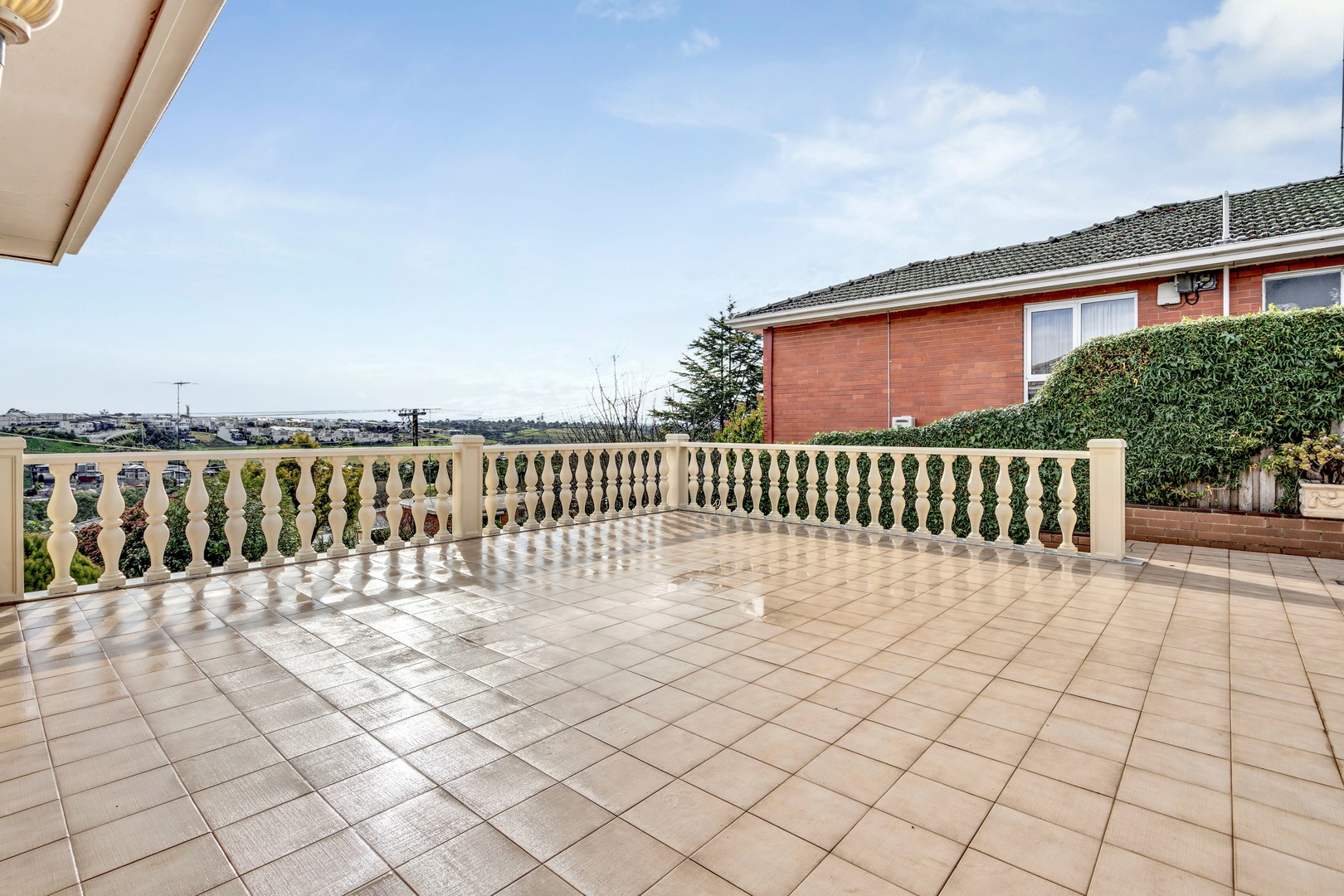 94 Outlook Drive, Glenroy, VIC 3046, Glenroy - Thumbnail 3