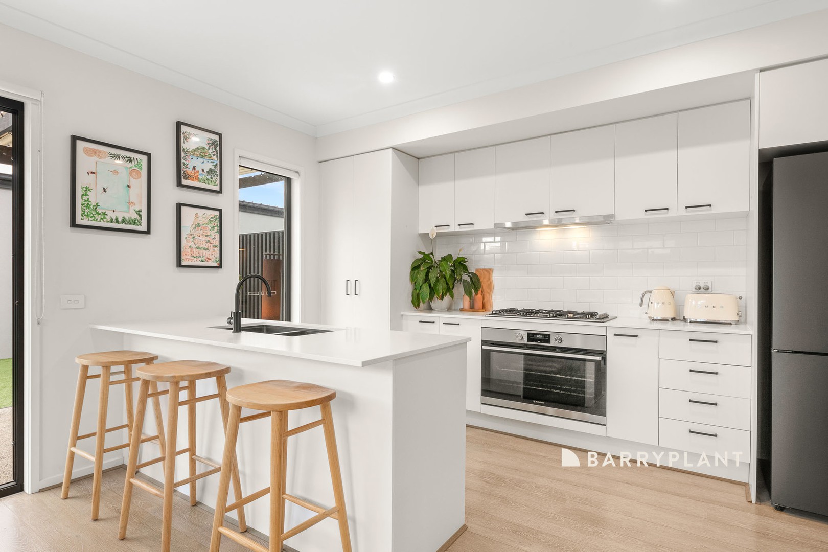 94 Picnic Avenue, Clyde North, VIC 3978, Clyde North - Thumbnail 4