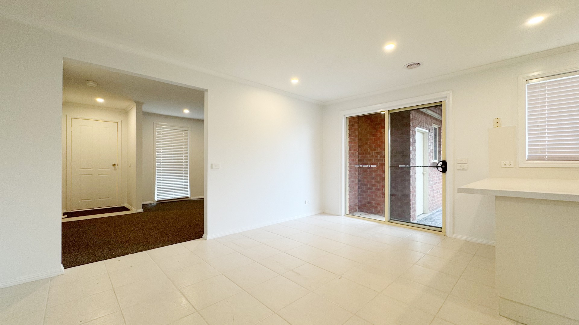 94 Sandalwood Drive, Pakenham, VIC 3810, Pakenham - Thumbnail 4