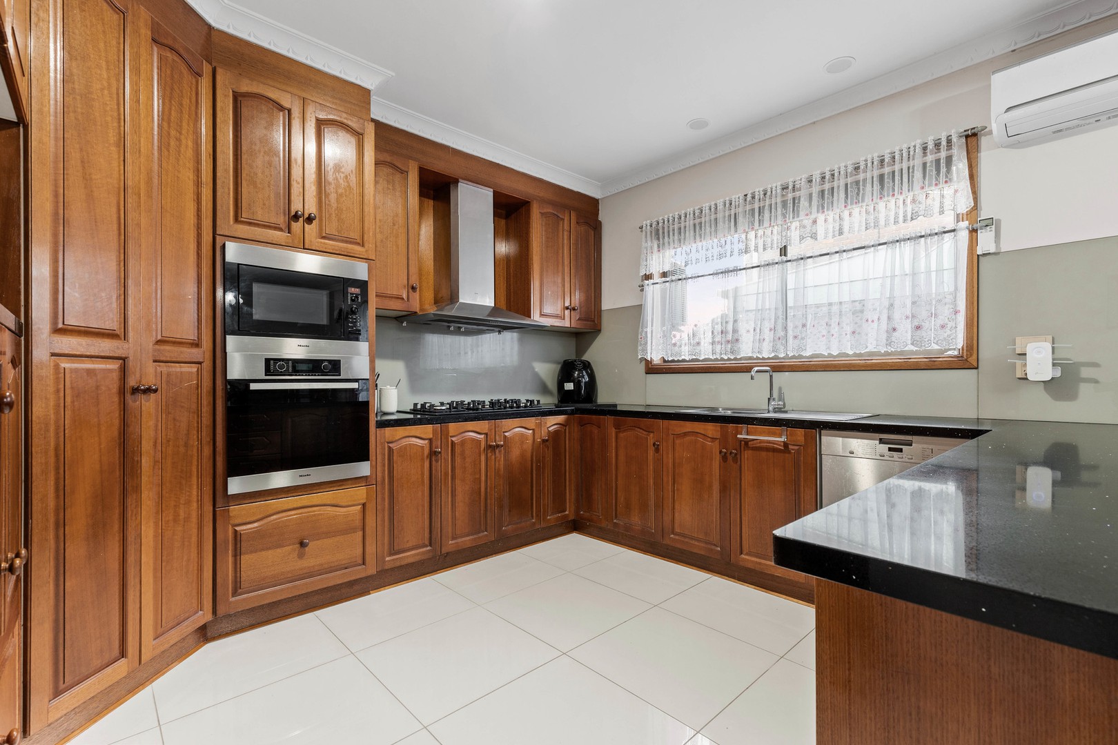 94 Willys Avenue, Keilor Downs, VIC 3038, Keilor Downs - Thumbnail 5