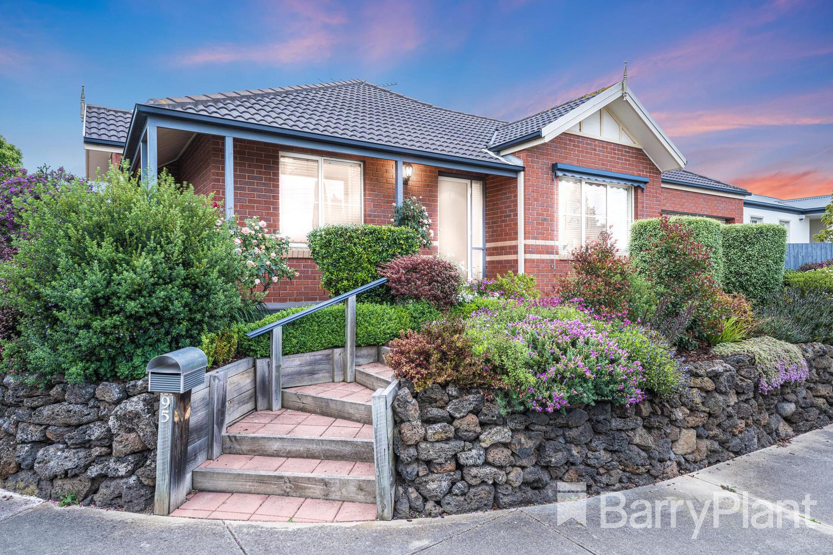 95 Augustine DriveHighton, VIC 3216, Highton - Thumbnail 2