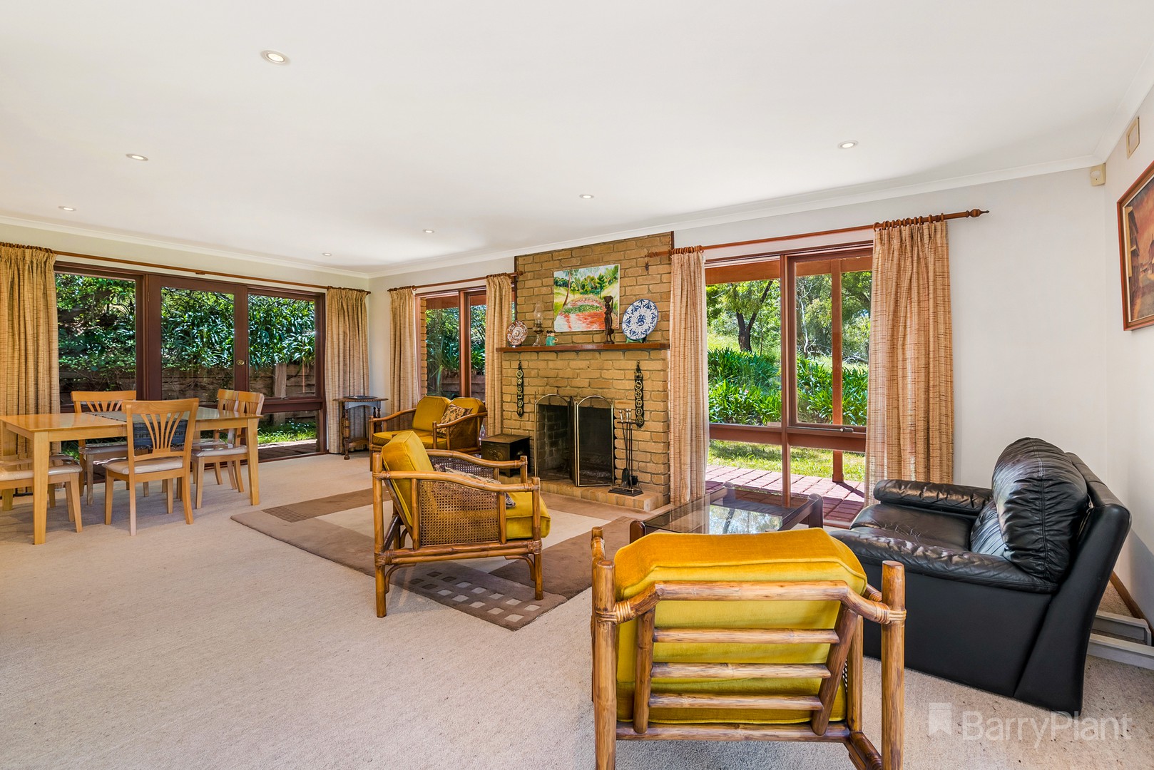 95 Clarkes Road, Upper Plenty, VIC 3756 - Thumbnail 2 - 02/12/2021