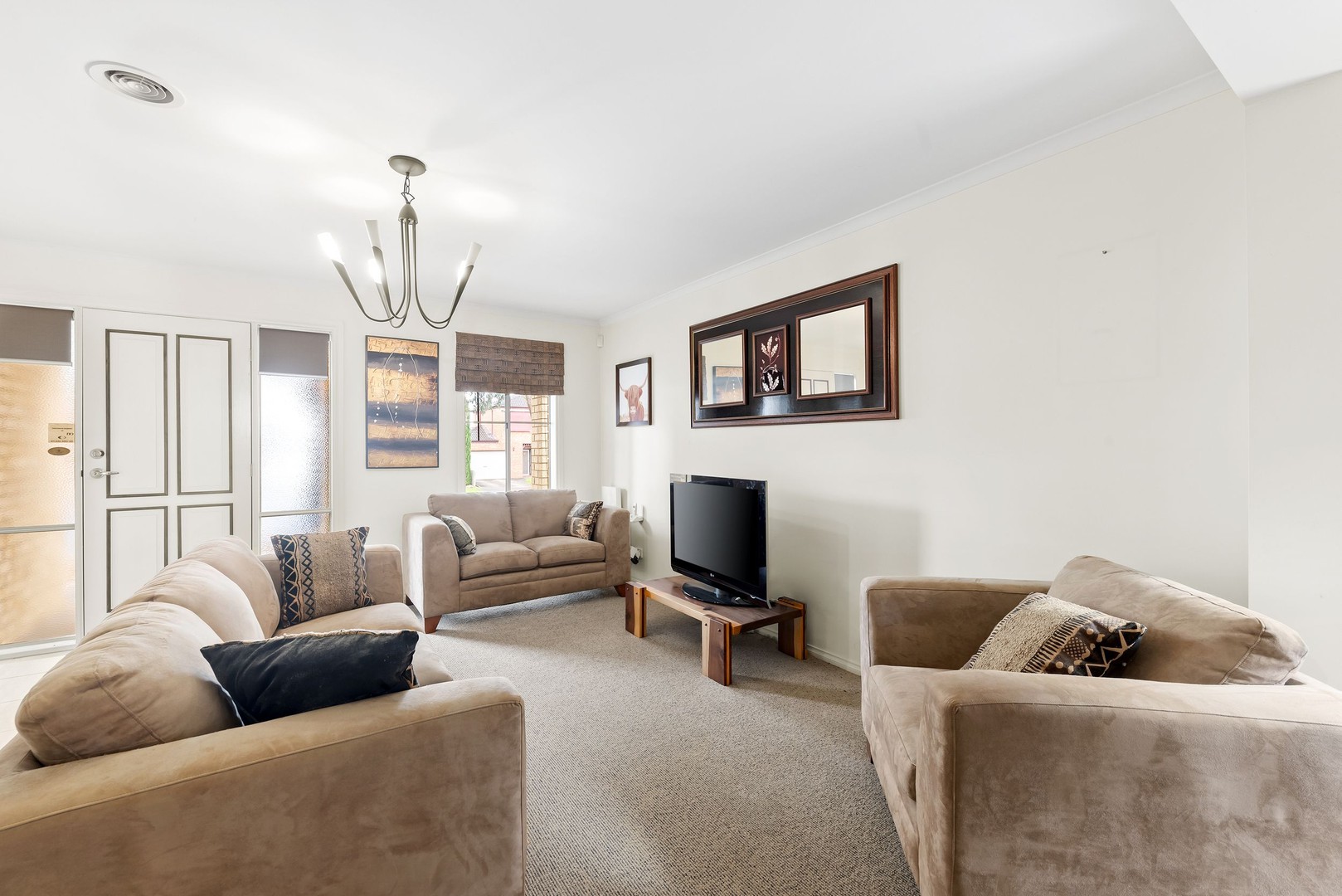 95 Gowanbrae Drive, Gowanbrae, VIC 3043, Macleod - Thumbnail 3
