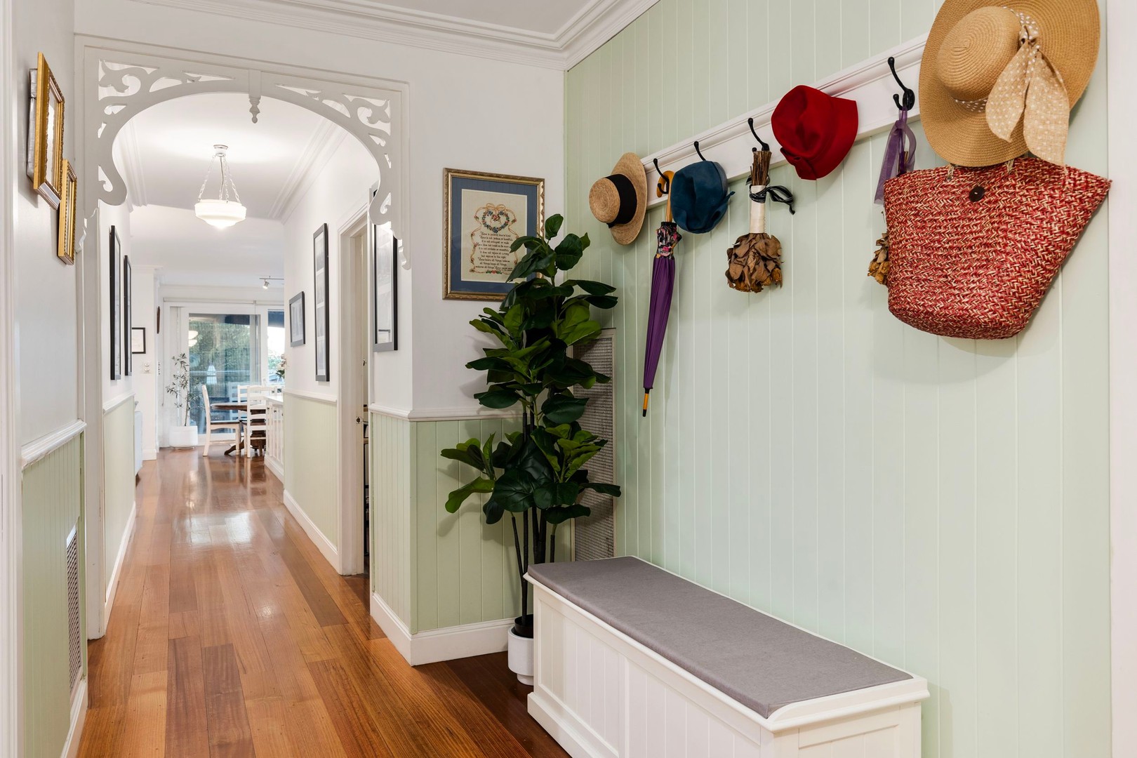 95 Haldane Road, Niddrie, VIC 3042 - Thumbnail 2 - 07/03/2025