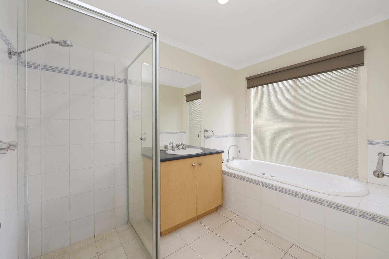 95 Victoria Knox Avenue, Rowville, VIC 3178, Rowville - Thumbnail 3