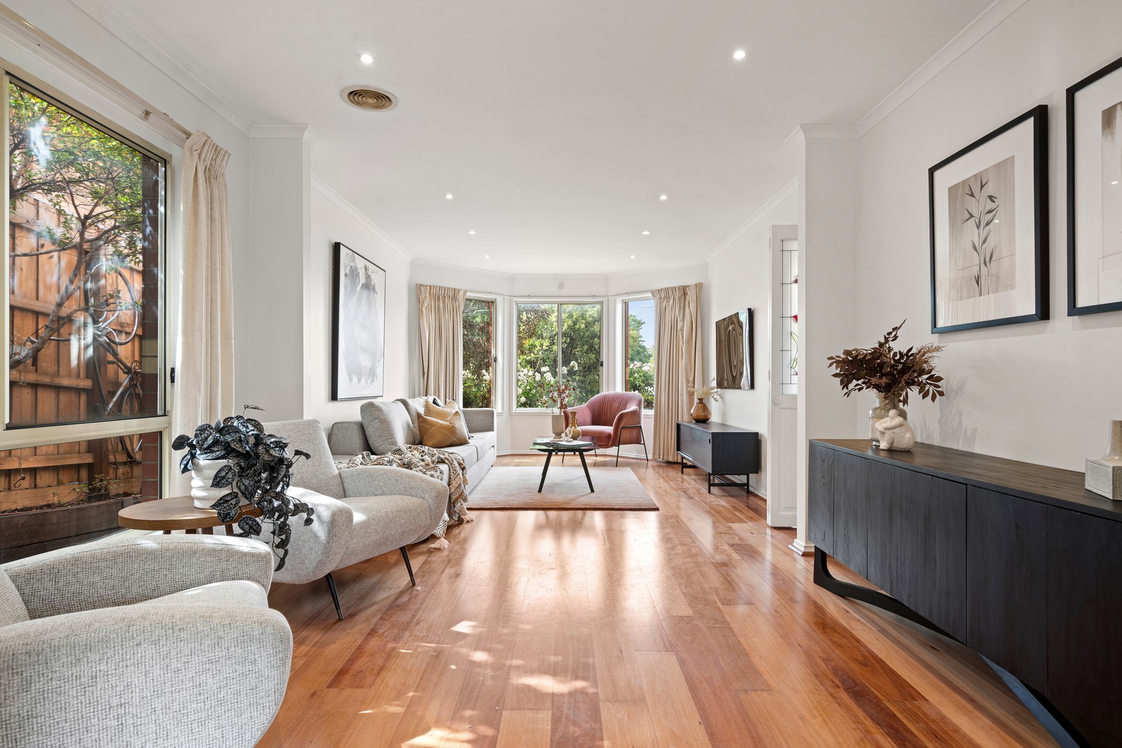 95 Woodlands Avenue, Pascoe Vale South, VIC 3044, Pascoe Vale South - Thumbnail 3