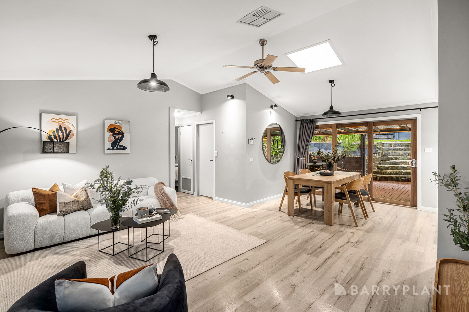 96 Alexandra Road, Lilydale, VIC 3140, Lilydale - Thumbnail 3