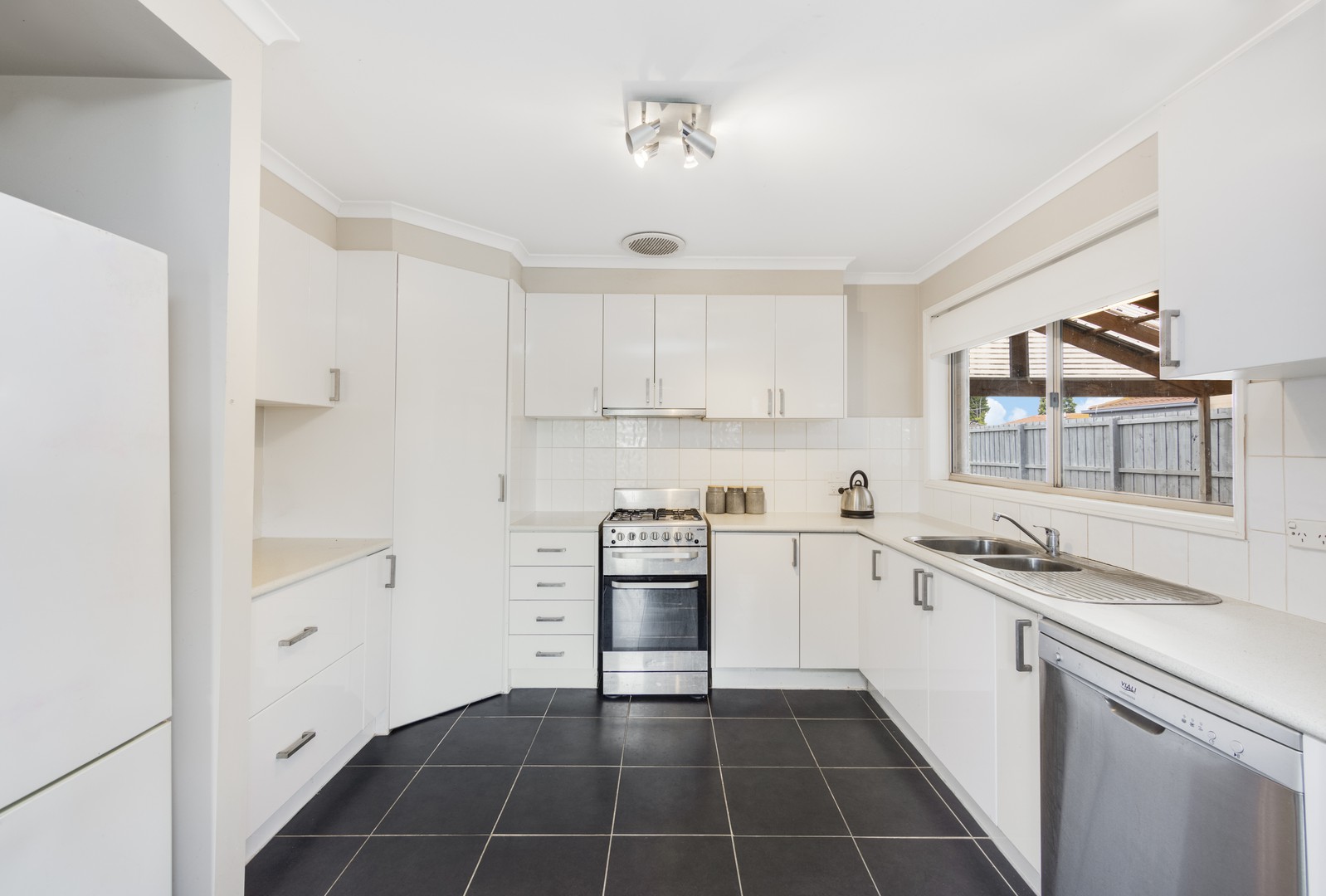 96 Cloverdale Drive, Corio, VIC 3214, Corio - Thumbnail 2