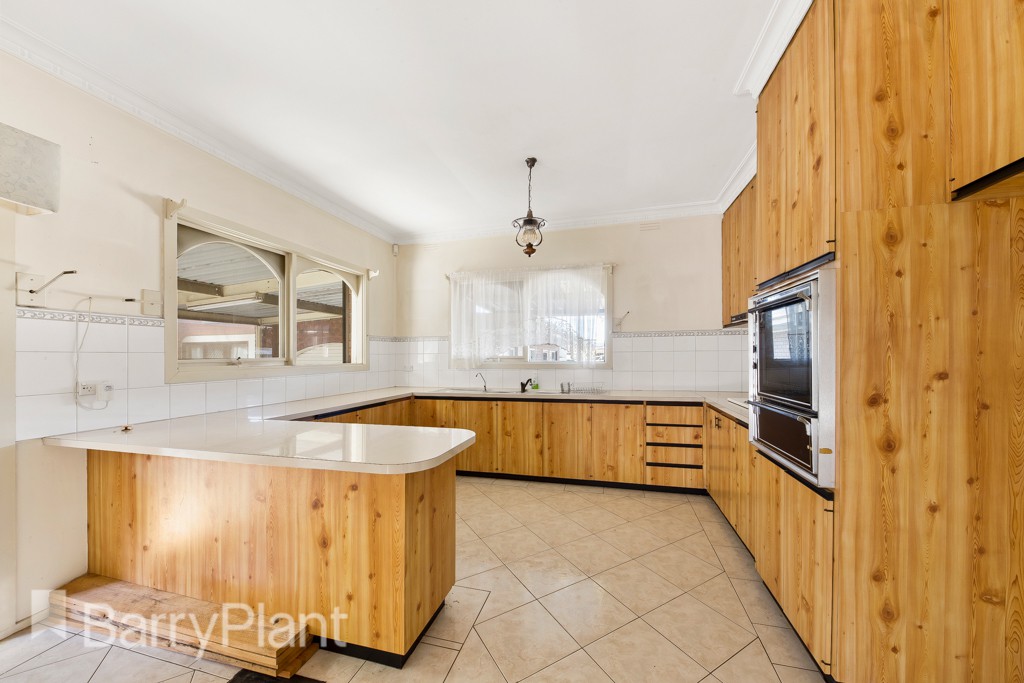 96 Kings Road, St Albans, VIC 3021, St Albans - Thumbnail 3