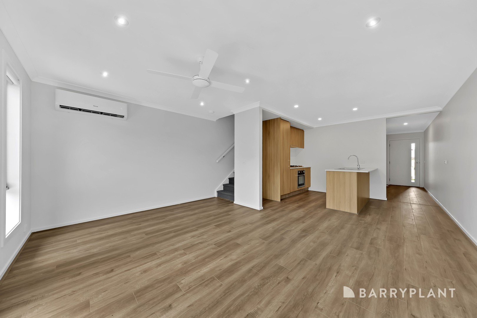 96 Thistle Place, South Morang, VIC 3752 - Thumbnail 2 - 23/03/2026