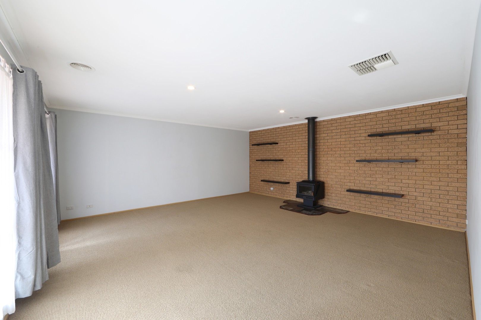 96 Waradgery Drive, Rowville, VIC 3178, Rowville - Thumbnail 2