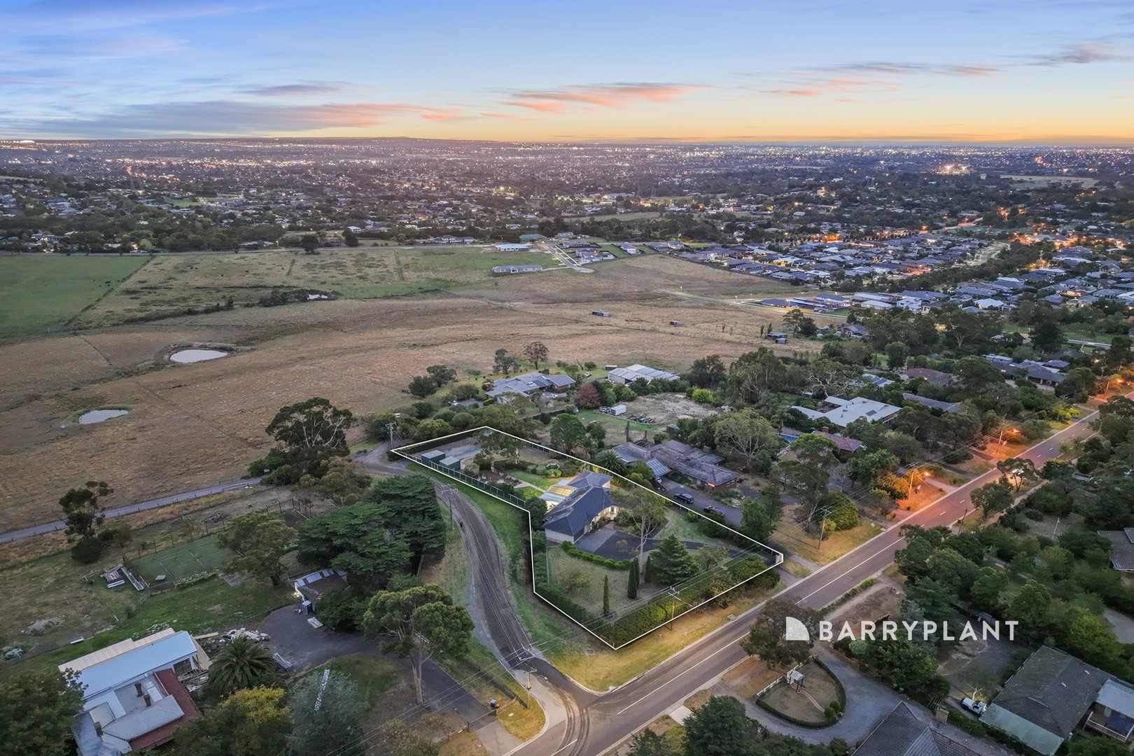 97 Abeckett Road, Narre Warren North, VIC 3804 - Thumbnail 2 - 25/02/2026