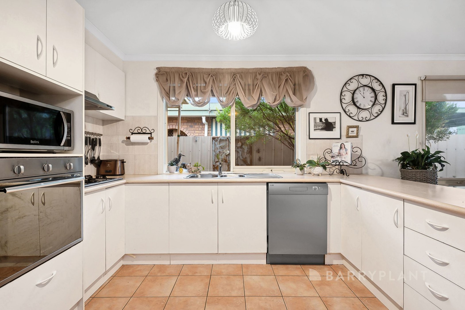 97 First Avenue, Rosebud, VIC 3939, Rosebud - Thumbnail 5