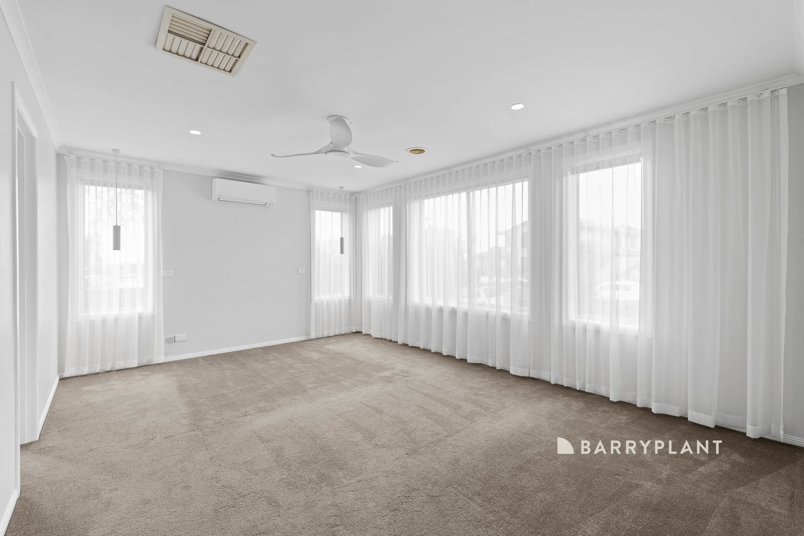97 Montbrae Circuit, Narre Warren North, VIC 3804, Narre Warren North - Thumbnail 3