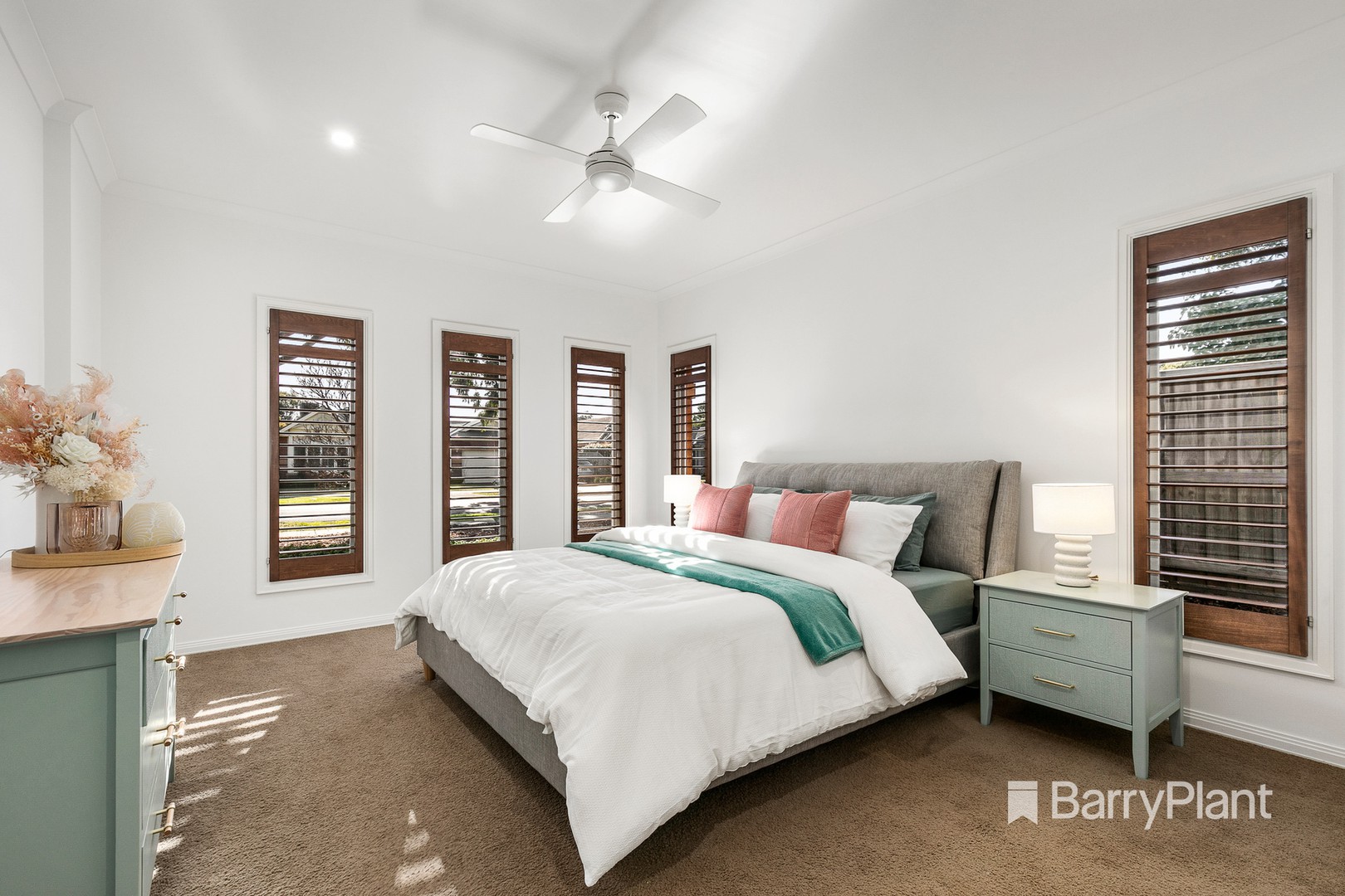97 Overland Drive, Doreen, VIC 3754, Doreen - Thumbnail 4