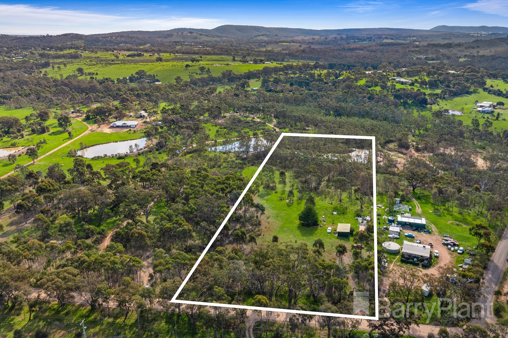97 Wilson Road, Heathcote, VIC 3523 - Thumbnail 2 - 02/10/2023