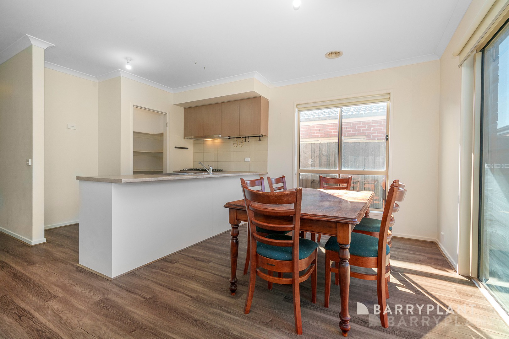 98 Beatrix Circuit, Officer, VIC 3809 - Thumbnail 2 - 04/06/2025