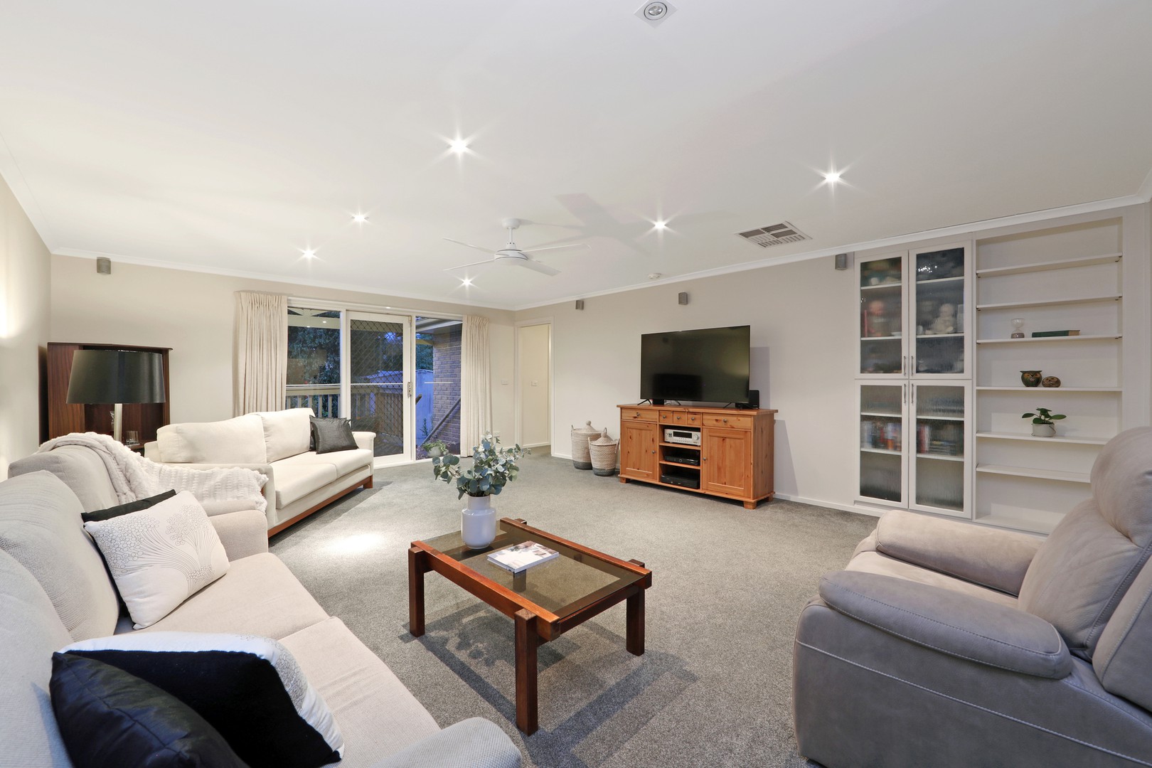 98 Berrabri Drive, Scoresby, VIC 3179, Scoresby - Thumbnail 5