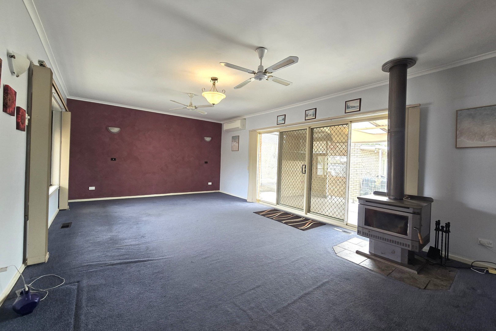 98 Conrad Street, St Albans, VIC 3021 - Thumbnail 2 - 29/01/2026