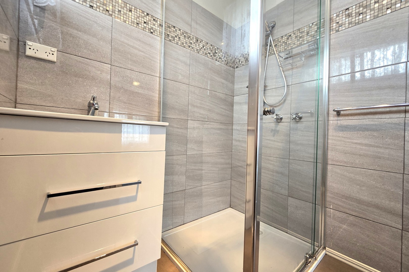 98 Conrad Street, St Albans, VIC 3021, St Albans - Thumbnail 5