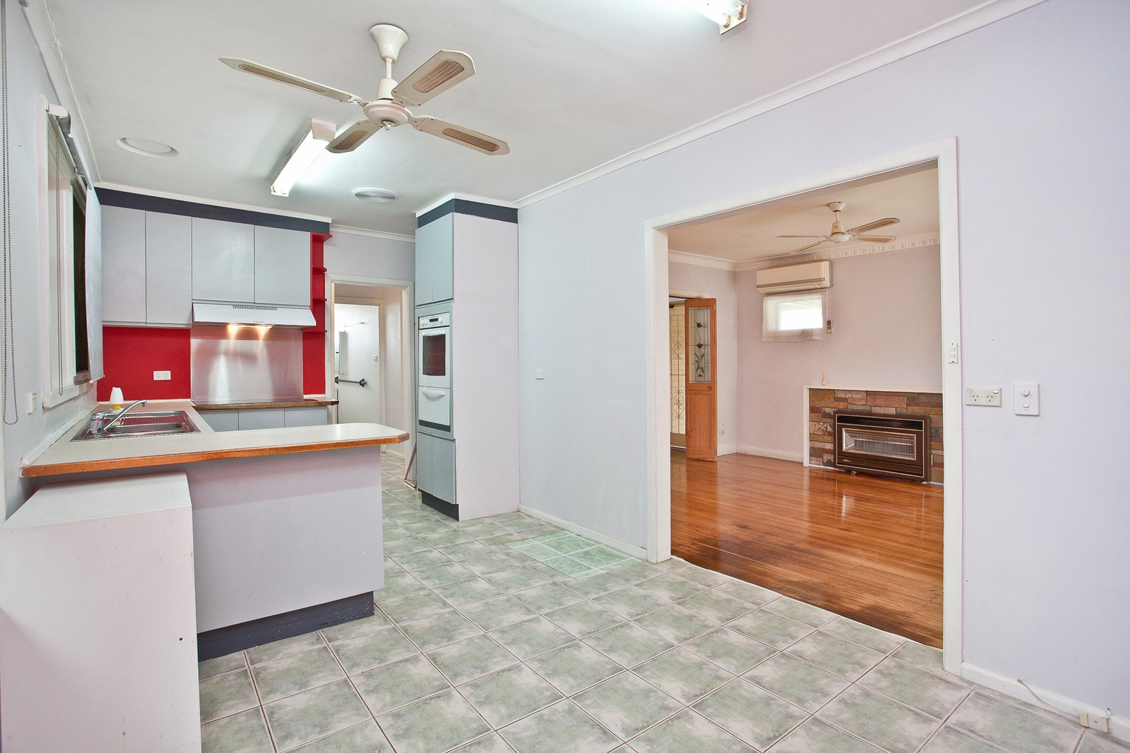 98 George Street, St Albans, VIC 3021, St Albans - Thumbnail 4