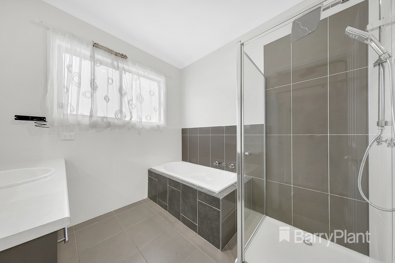 98 Gordons Road, South Morang, VIC 3752, South Morang - Thumbnail 7