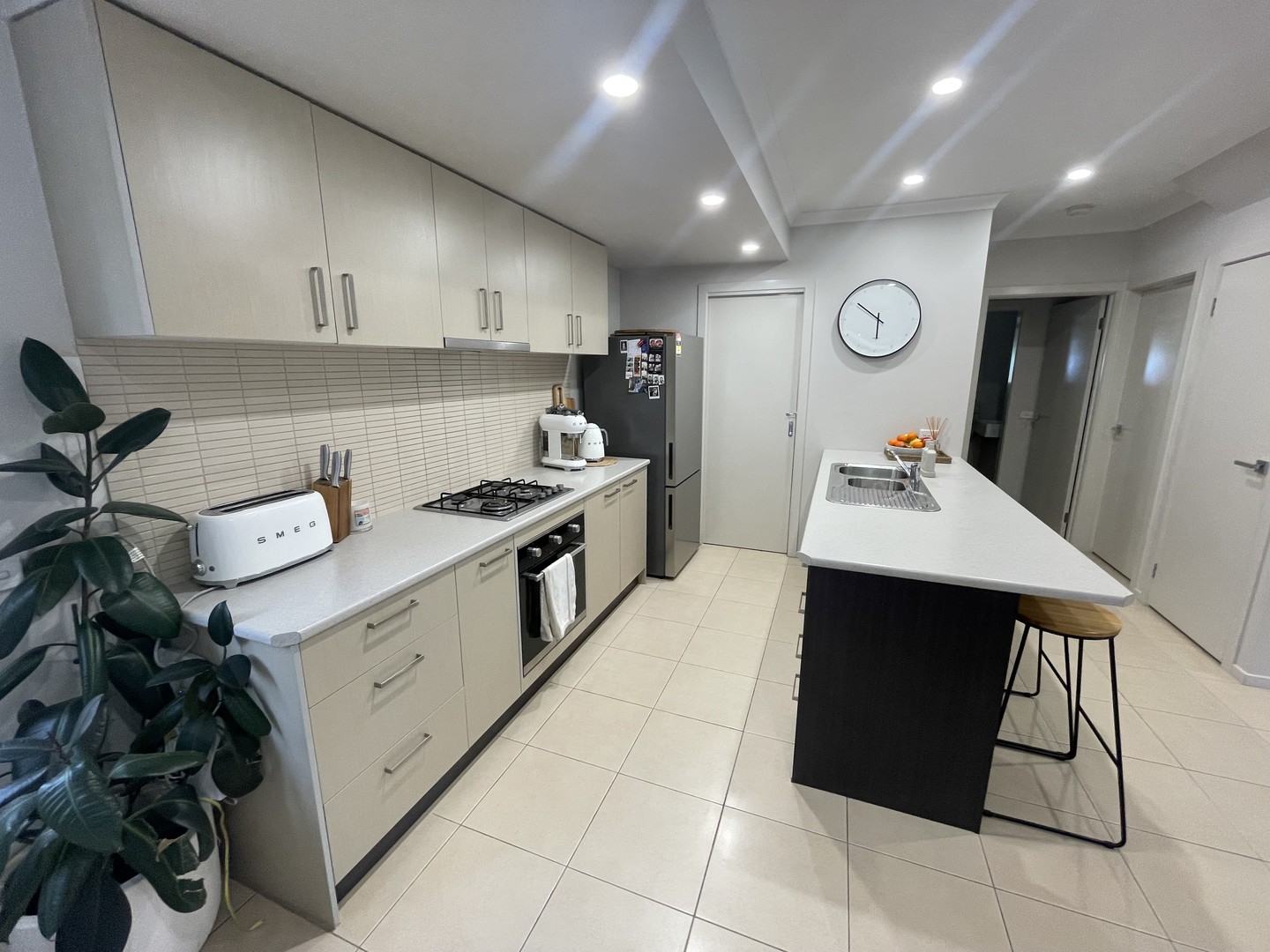 98 Hawthory Rd, Kilsyth, VIC 3137, Kilsyth - Thumbnail 2