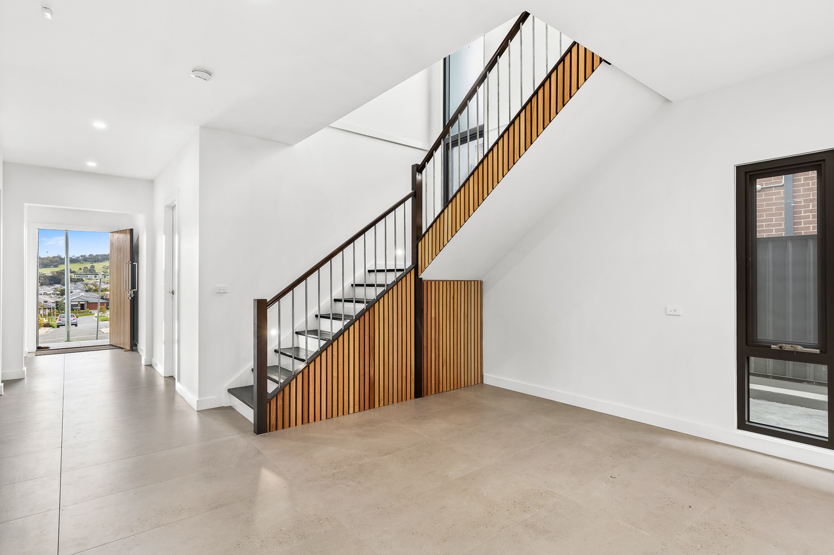 98 Langdon DriveMernda, VIC 3754  - Leased, Mernda - Thumbnail 4