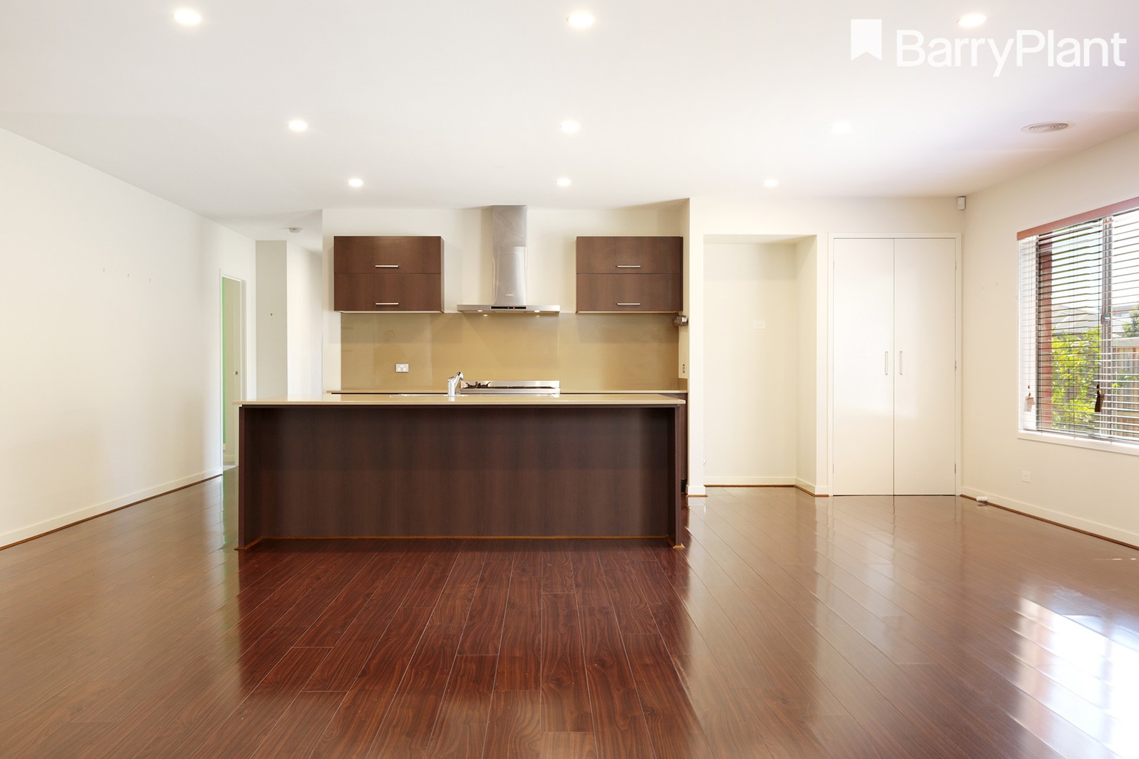98 Malibu Boulevard, Point Cook, VIC 3030, Point Cook - Thumbnail 2