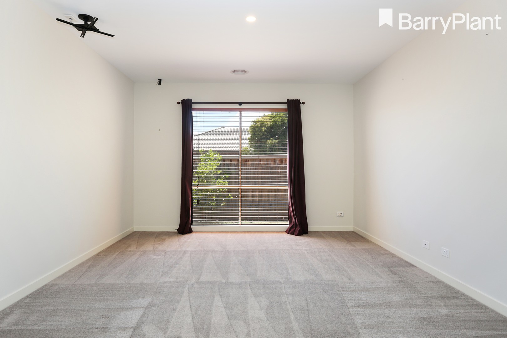 98 Malibu Boulevard, Point Cook, VIC 3030, Point Cook - Thumbnail 5