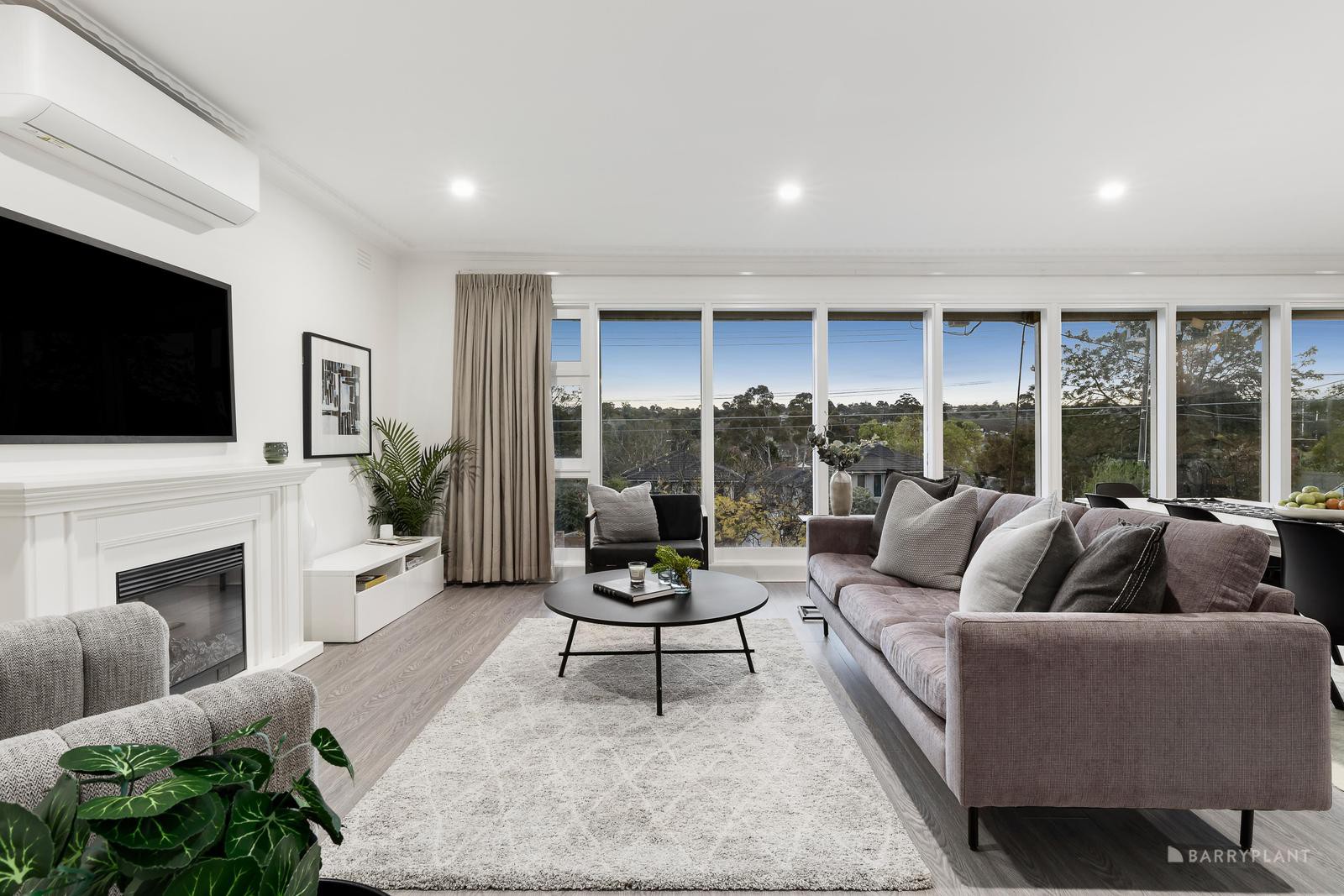 98 Rosanna Road, Heidelberg, VIC 3084 - Thumbnail 2 - 27/08/2024