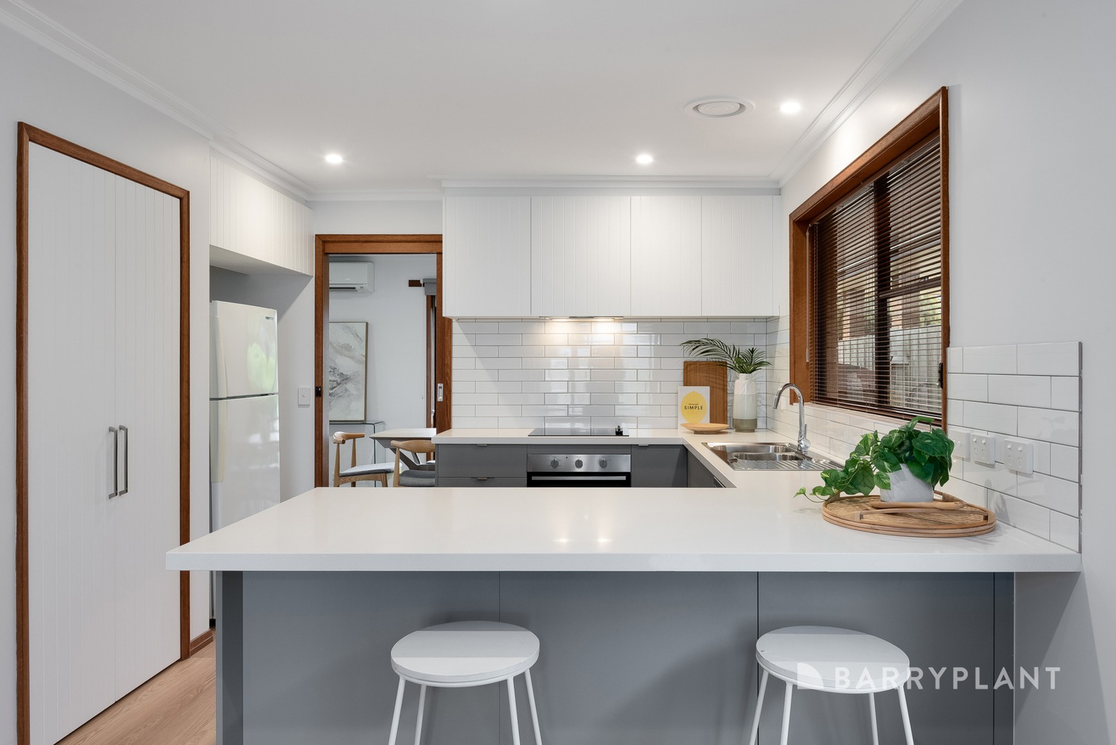 98 Tahara Street, Hamlyn Heights, VIC 3215 - Thumbnail 2 - 13/01/2026