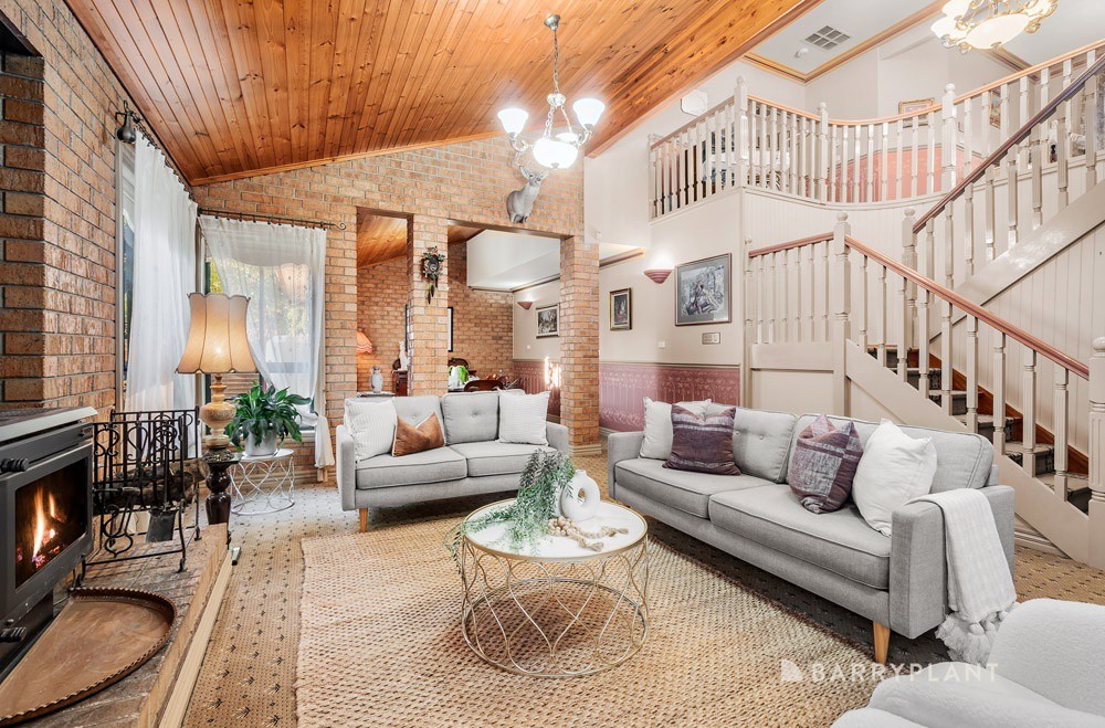 98 Woolnough Drive, Mill Park, VIC 3082, Mill Park - Thumbnail 2