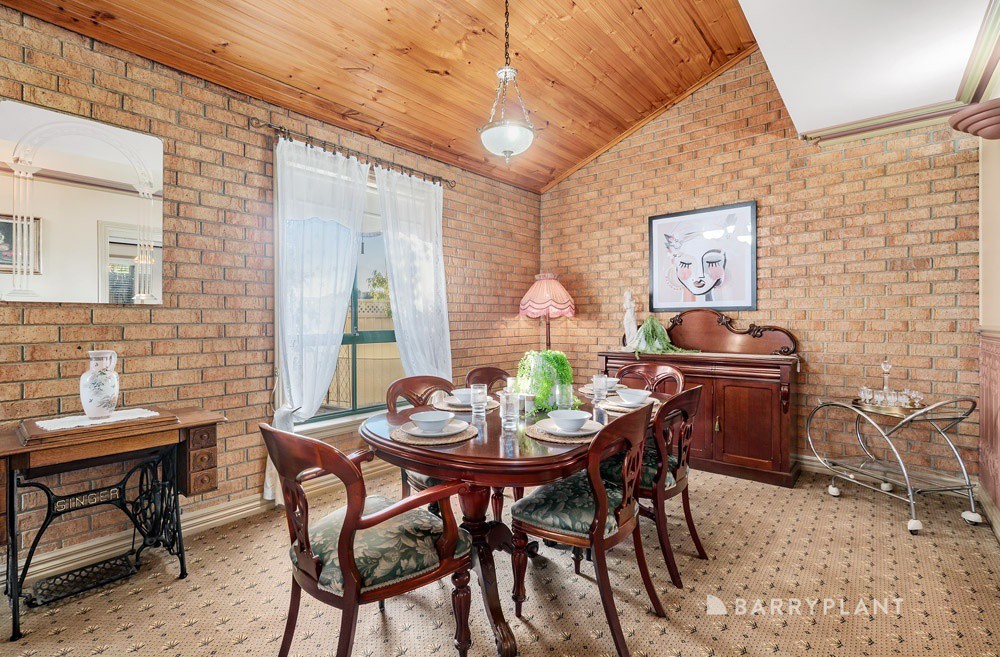 98 Woolnough Drive, Mill Park, VIC 3082, Mill Park - Thumbnail 4