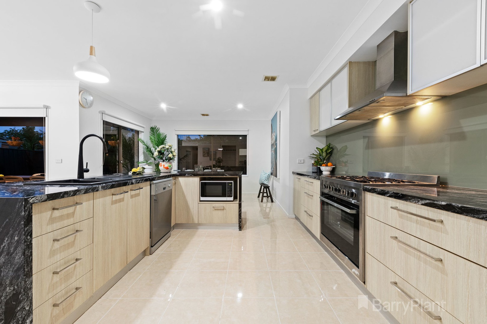 98 Wurundjeri Boulevard, Berwick, VIC 3806, Berwick - Thumbnail 6