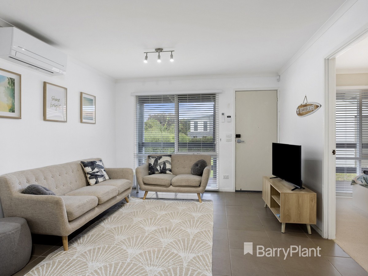 99 First Avenue, Rosebud, VIC 3939, Rosebud - Thumbnail 3