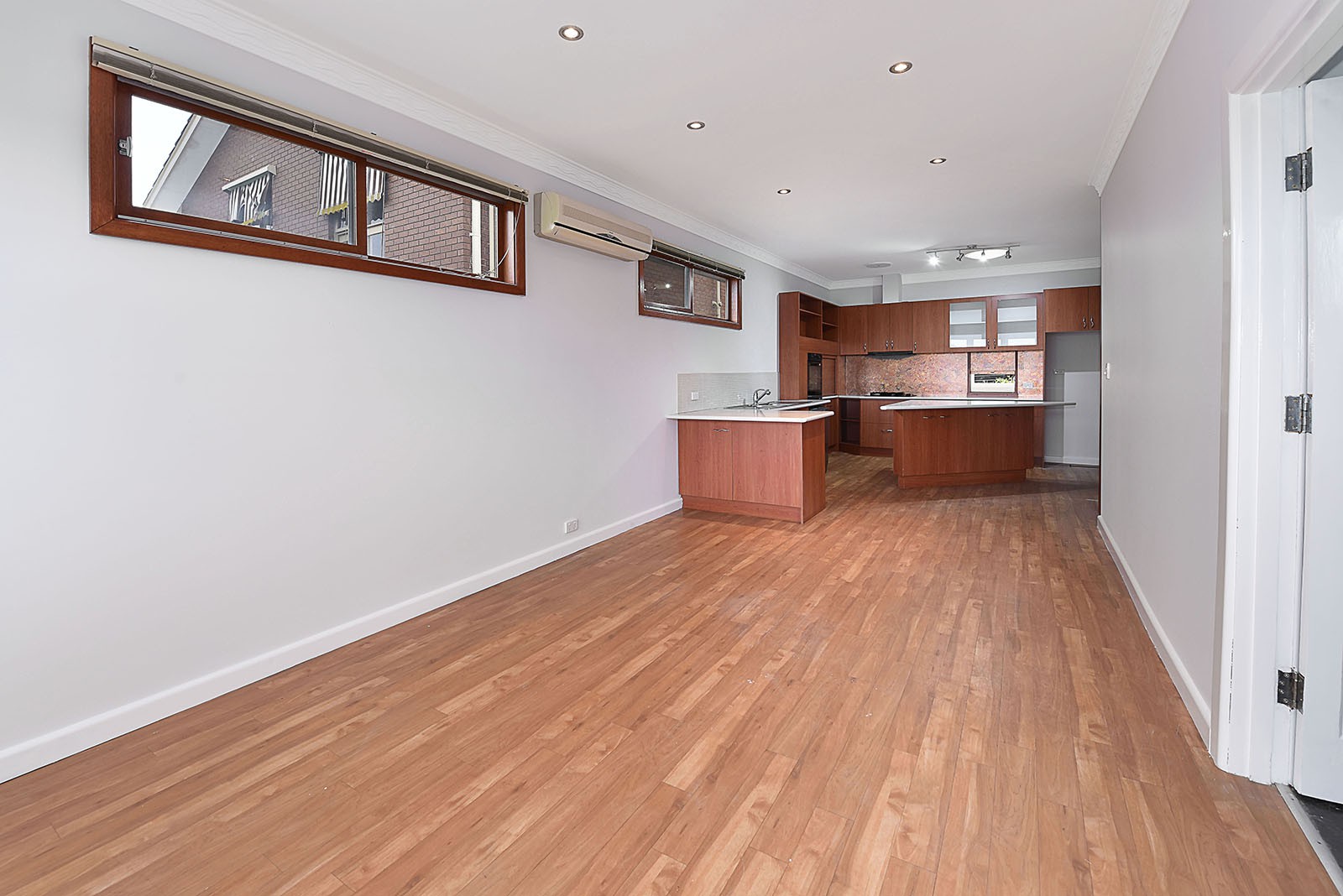 99 Hotham Road, Niddrie, VIC 3042, Niddrie - Thumbnail 2