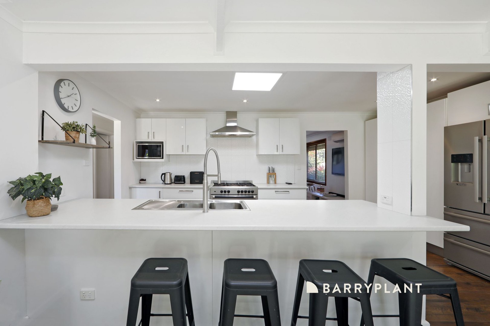 99 O'Connor Road, Knoxfield, VIC 3180, Knoxfield - Thumbnail 3