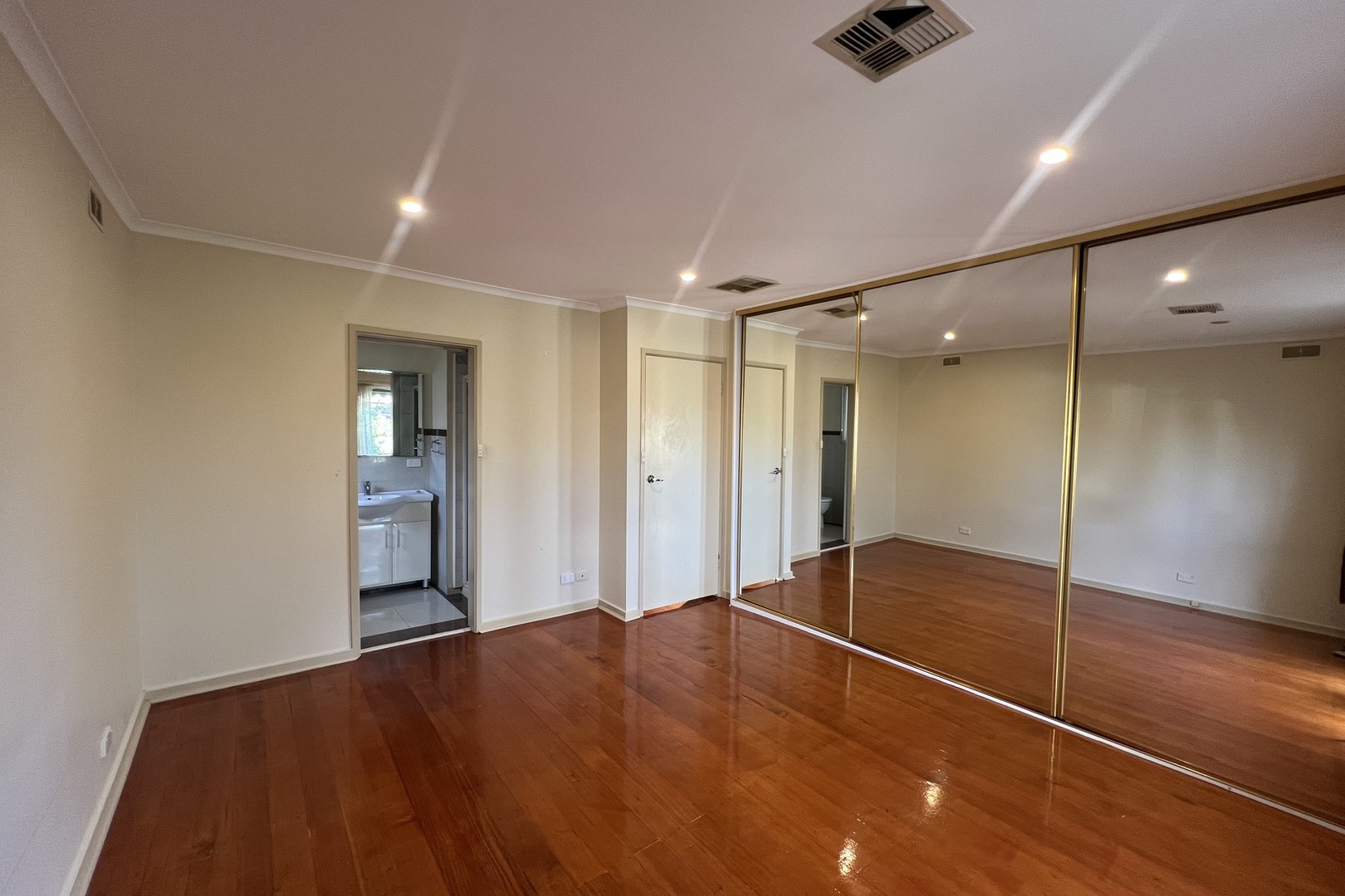 99 Prospect Drive, Keilor East, VIC 3033, Keilor East - Thumbnail 3