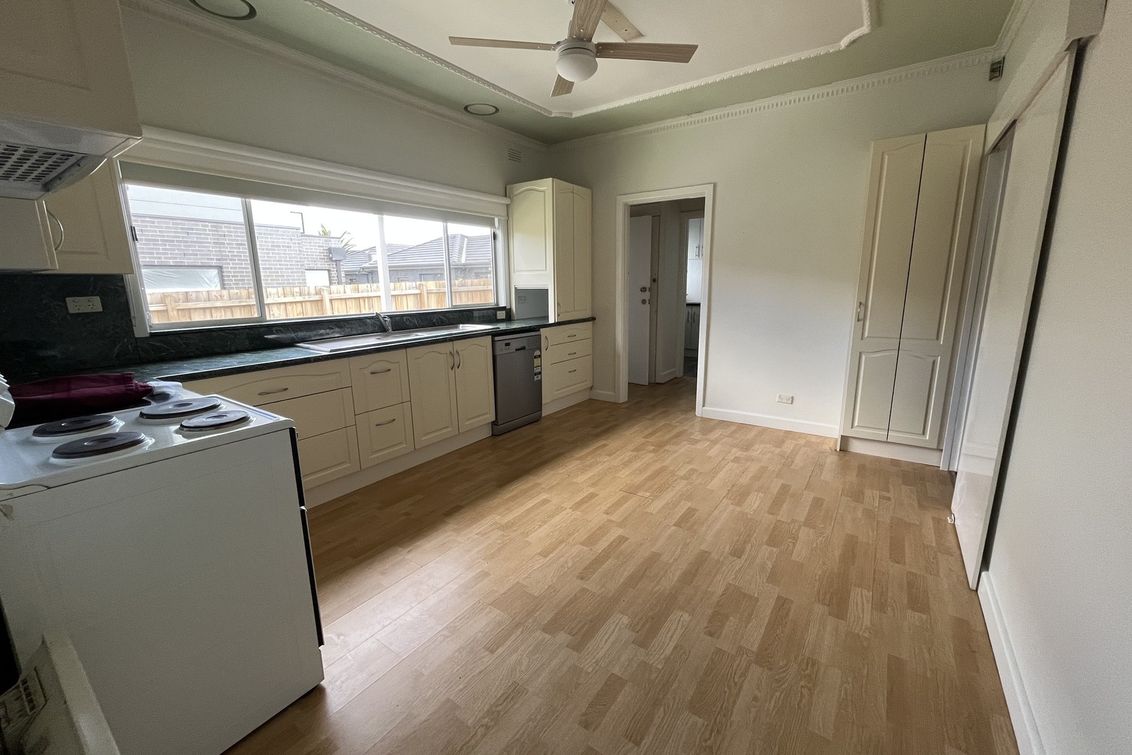 99 Purinuan Road, Reservoir, VIC 3073, Reservoir - Thumbnail 5