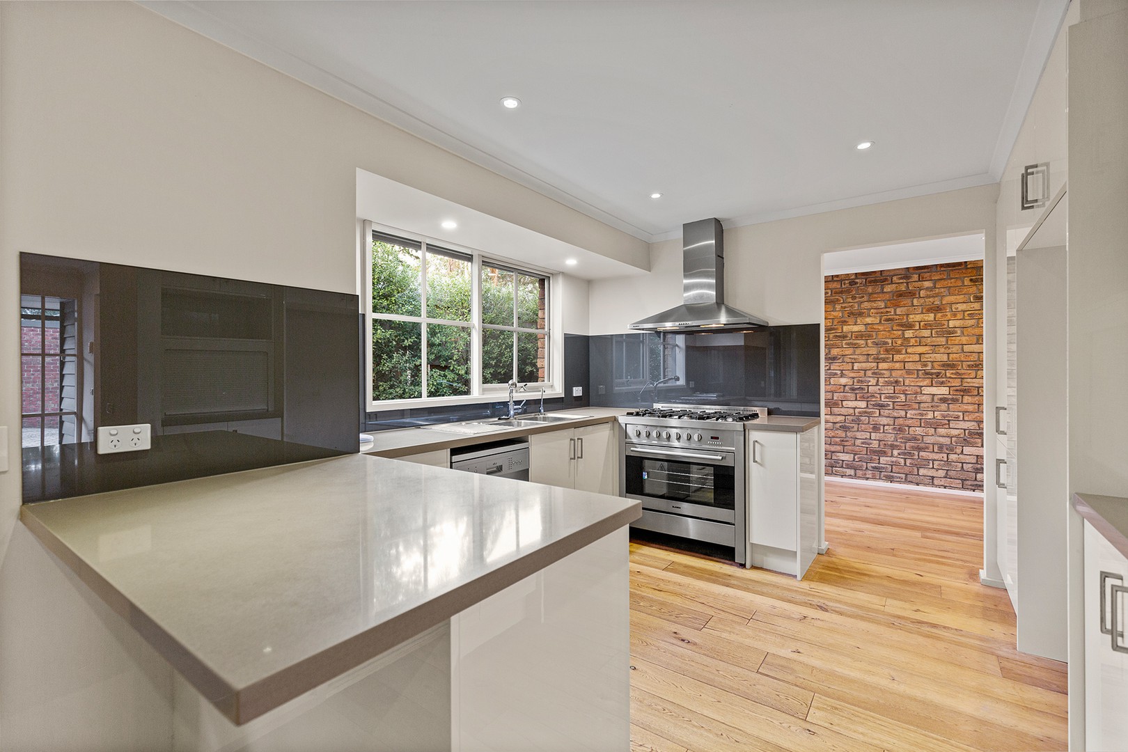 99 Willow Road, Frankston, VIC 3199, Frankston - Thumbnail 7
