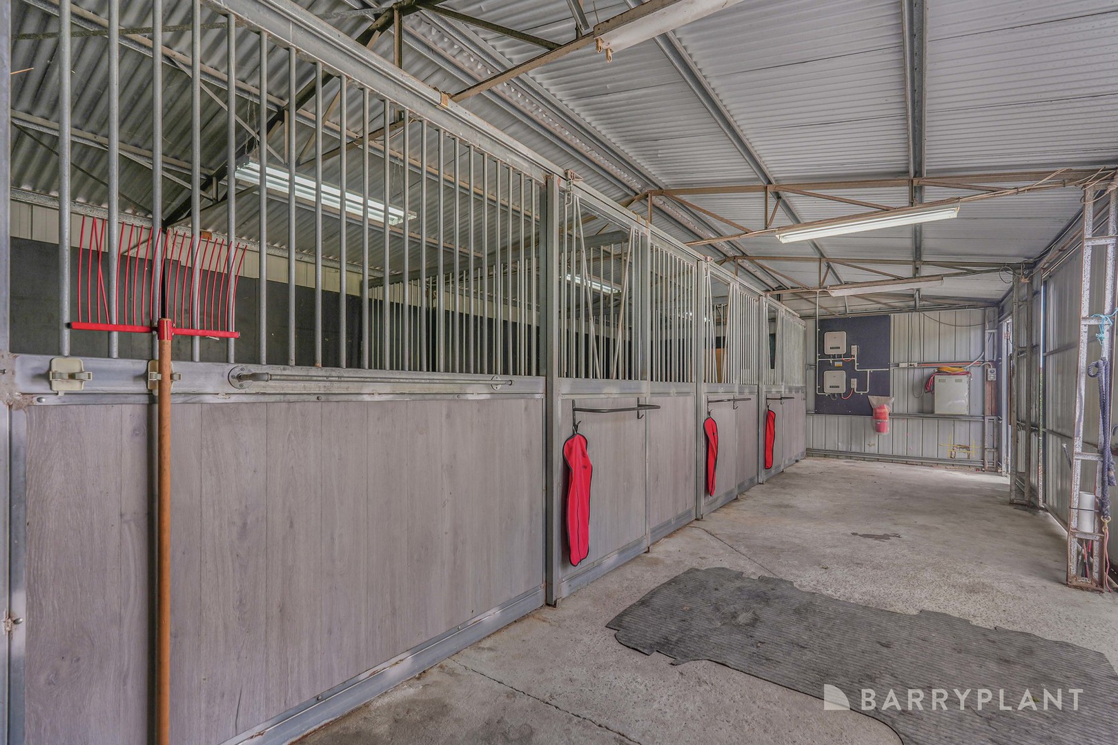 990 Koo Wee Rup Longwarry Road, Catani, VIC 3981 - Thumbnail 2 - 02/10/2025